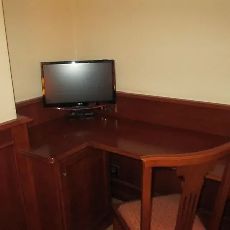 Rizzi 酒店 布索伦戈